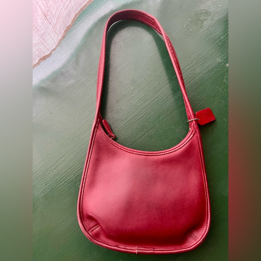 Vintage coach red ergo 9020 shoulder bag